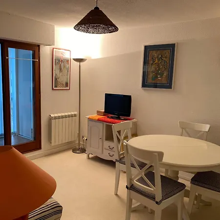 2 Pieces Avec Loggia Vitree, Parking Prive, Proche - - Fr-1-712-76 * Villers-sur-Mer
