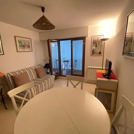 Apartamento 2 Pieces Avec Loggia Vitree, Parking Prive, Proche - - Fr-1-712-76 *